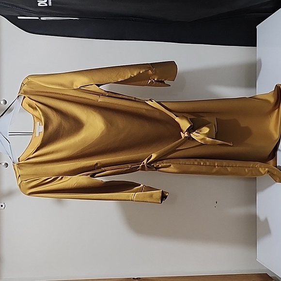 Yellow - Gold 3/4 Sleeve Work Dress - Picture 3 of 6